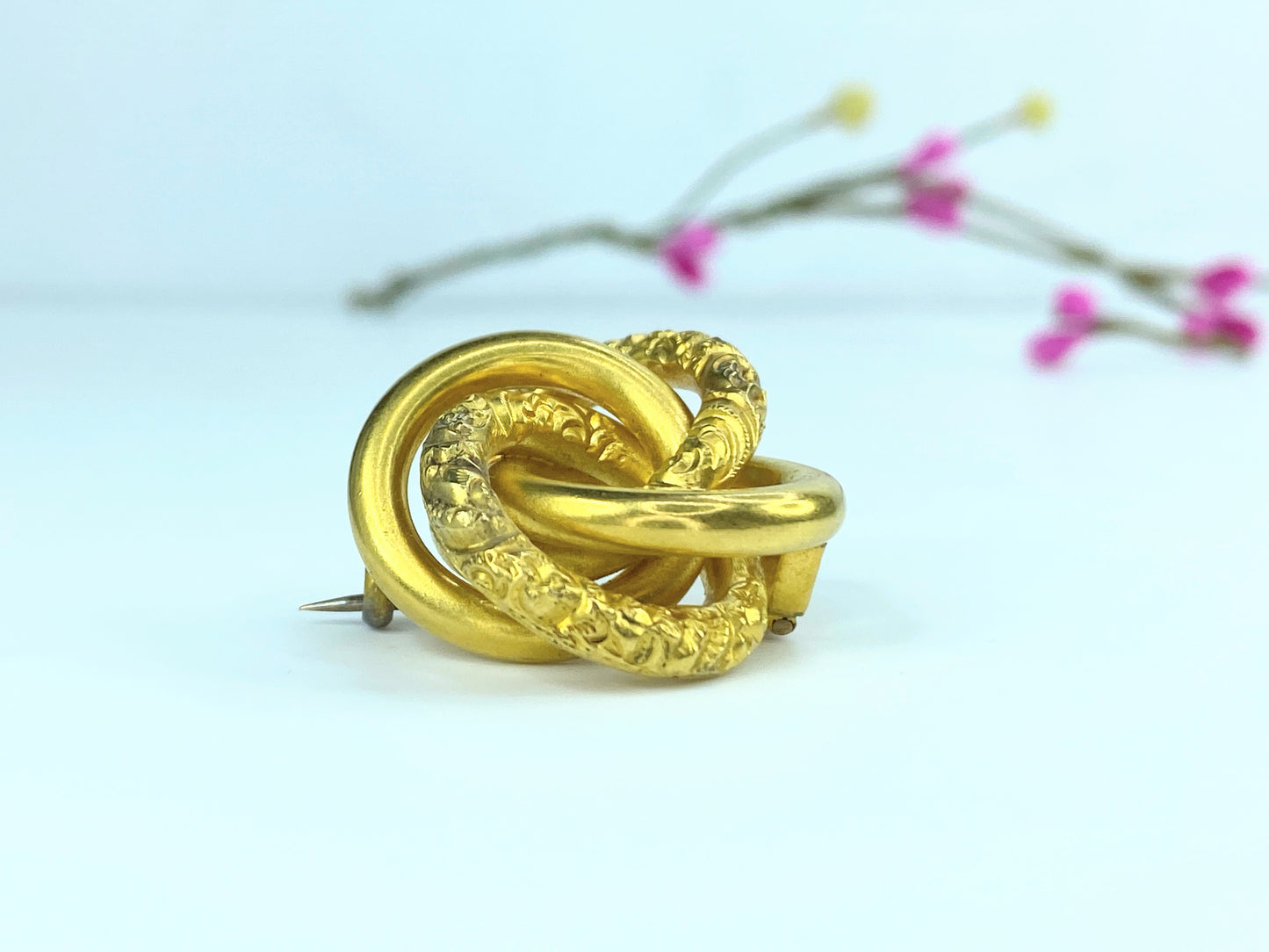 High karat 20-21K Gold Scandinavian Knot Brooch 6.0g  JR9676