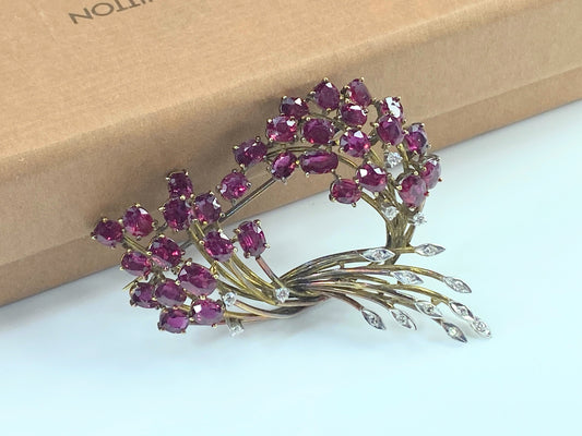 Appraised 21,902 Antique 11.0ct Ruby G/VS1 Diamond Floral brooch