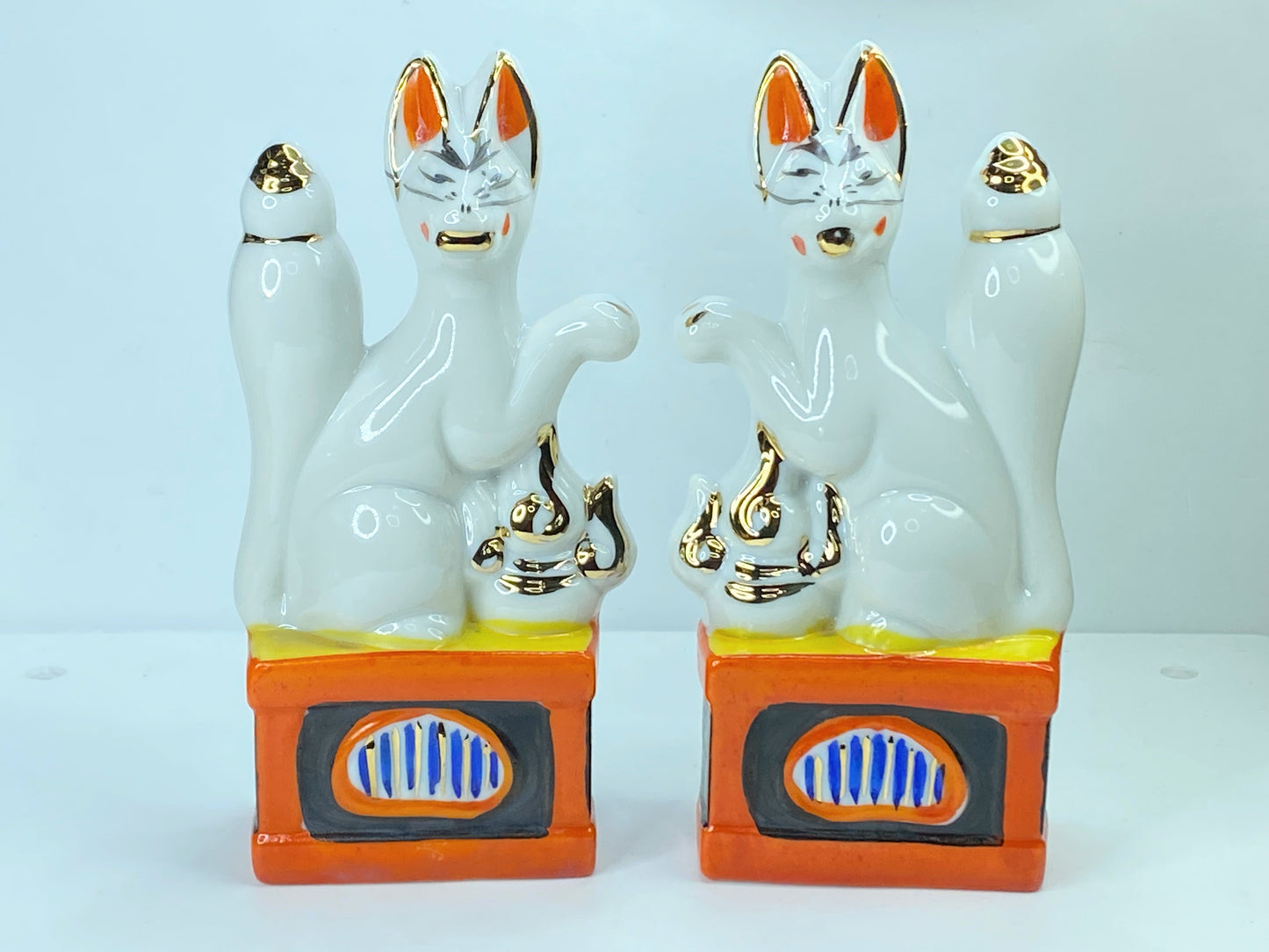 Japanese pair of KITSUNE Porcelain Shinto shrine Altar Foxes 5.75" A343