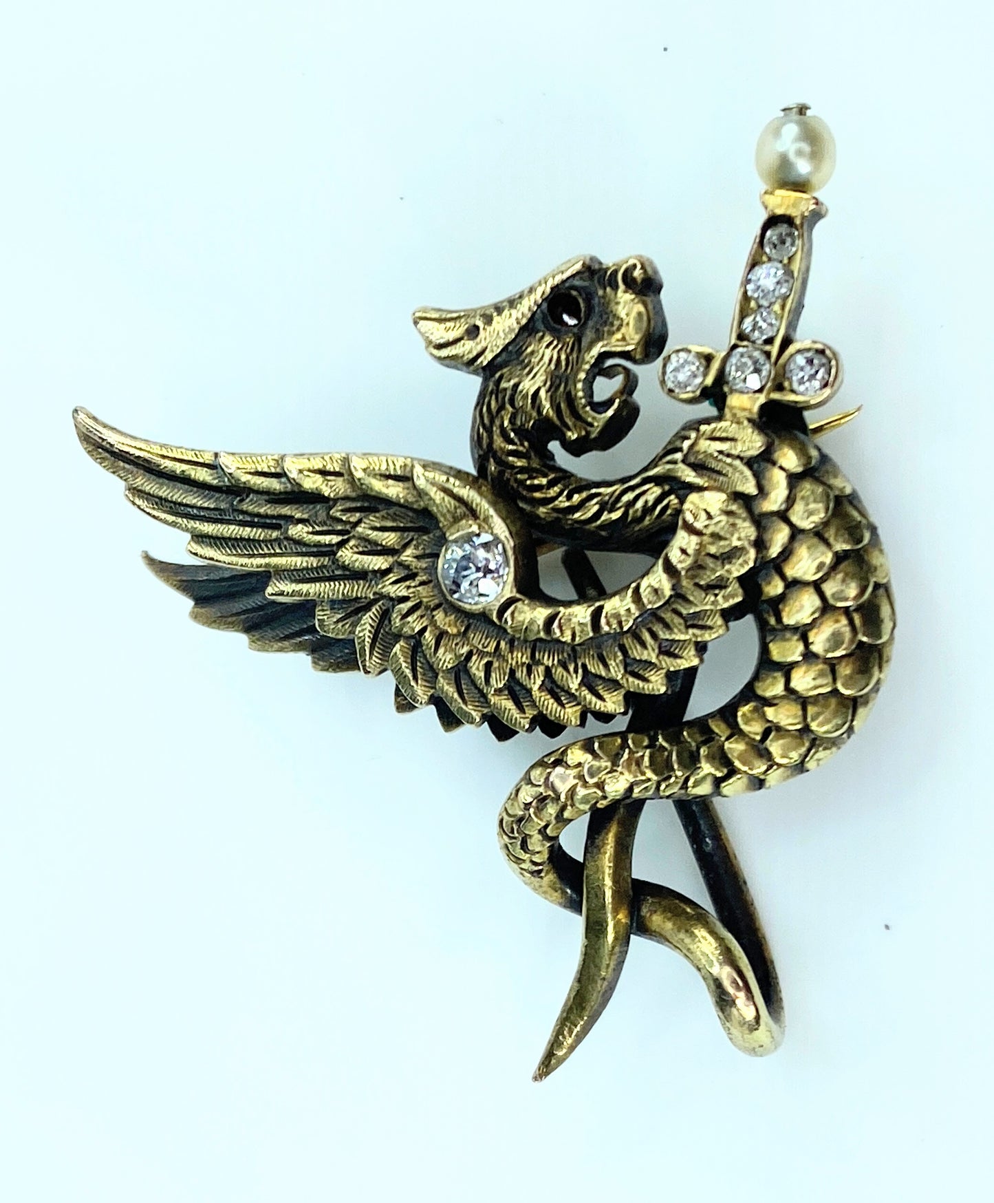 Neo Gothic Pendant Griffin In 18Kt With Euro cut Diamonds & Pearl 8.2g JR9679