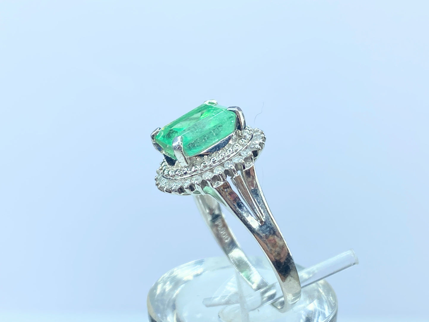 Appraised 4,395 Platinum 2.4ct Emerald 0.25ct round brilliant diamond
