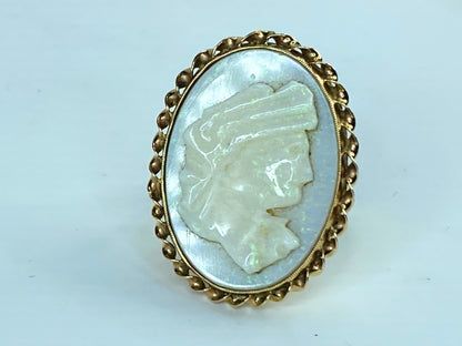 Hand carved Mintabie Opal Cameo twisted border 14K gold ring 12.5g s8 JR9692