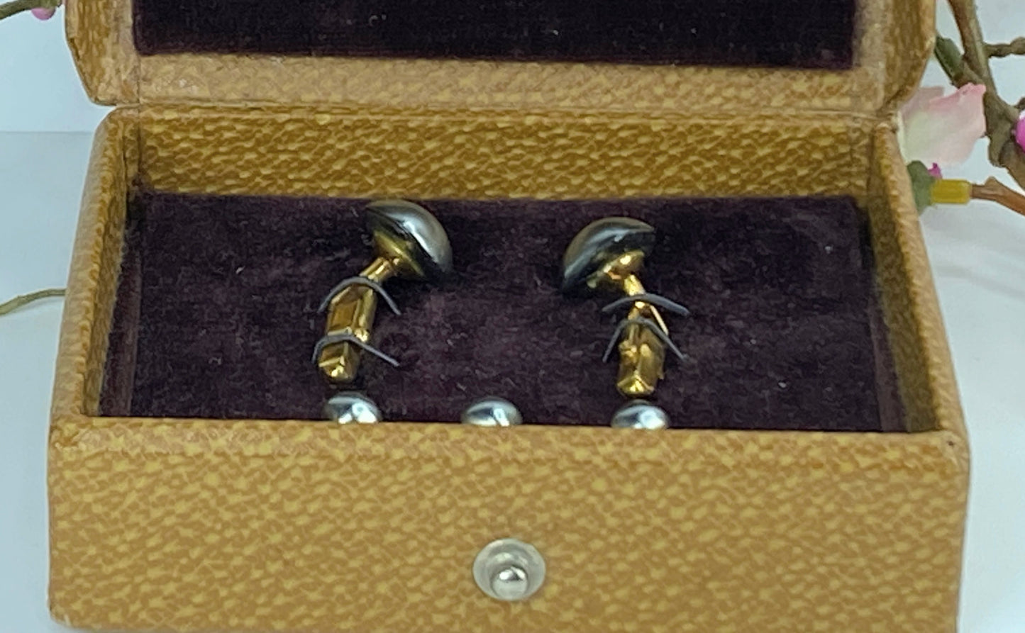 Swank Mid Century Gold tone enamel cufflink & Tuxedo buttons original box JR9707