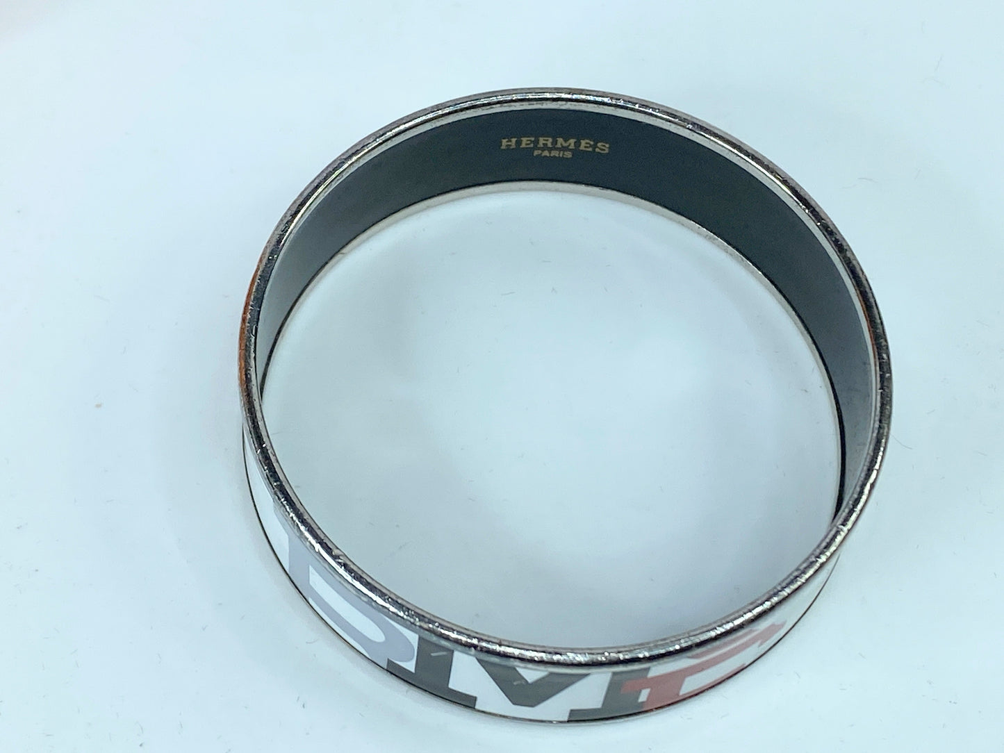 Hermes Bracelet Hermes wide 'Capitales' printed 18mm enamel bangle 7" GS583