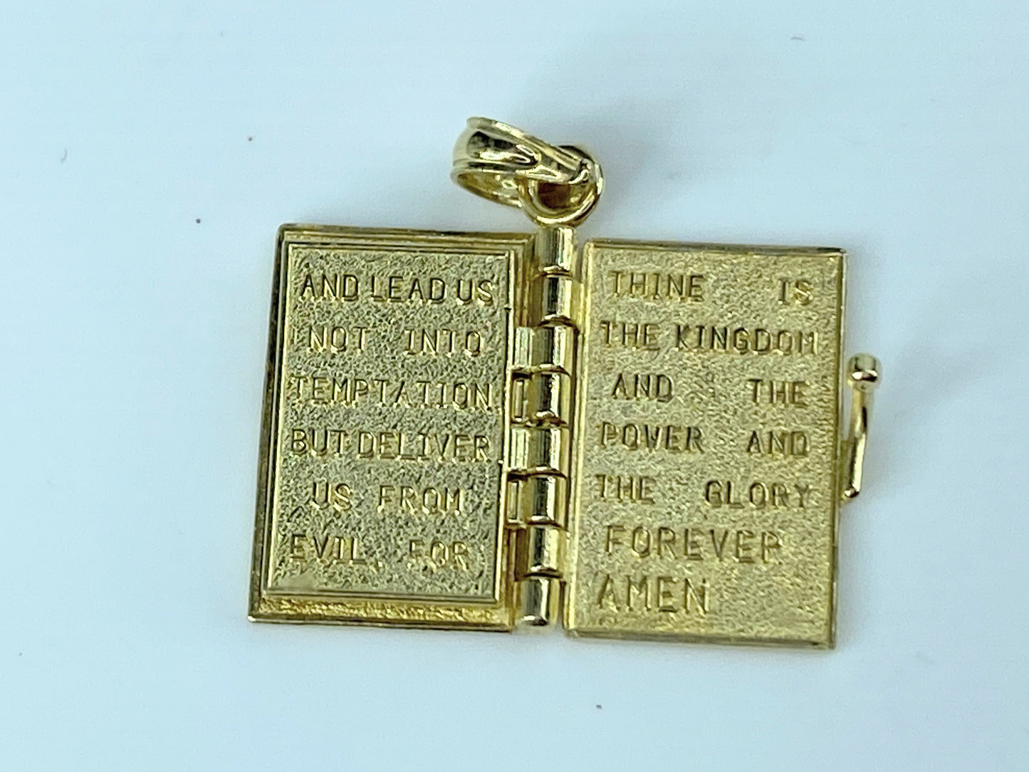 Holy Bible Book Lords Prayer Charm Pendant Necklace in Yellow Gold JR9695