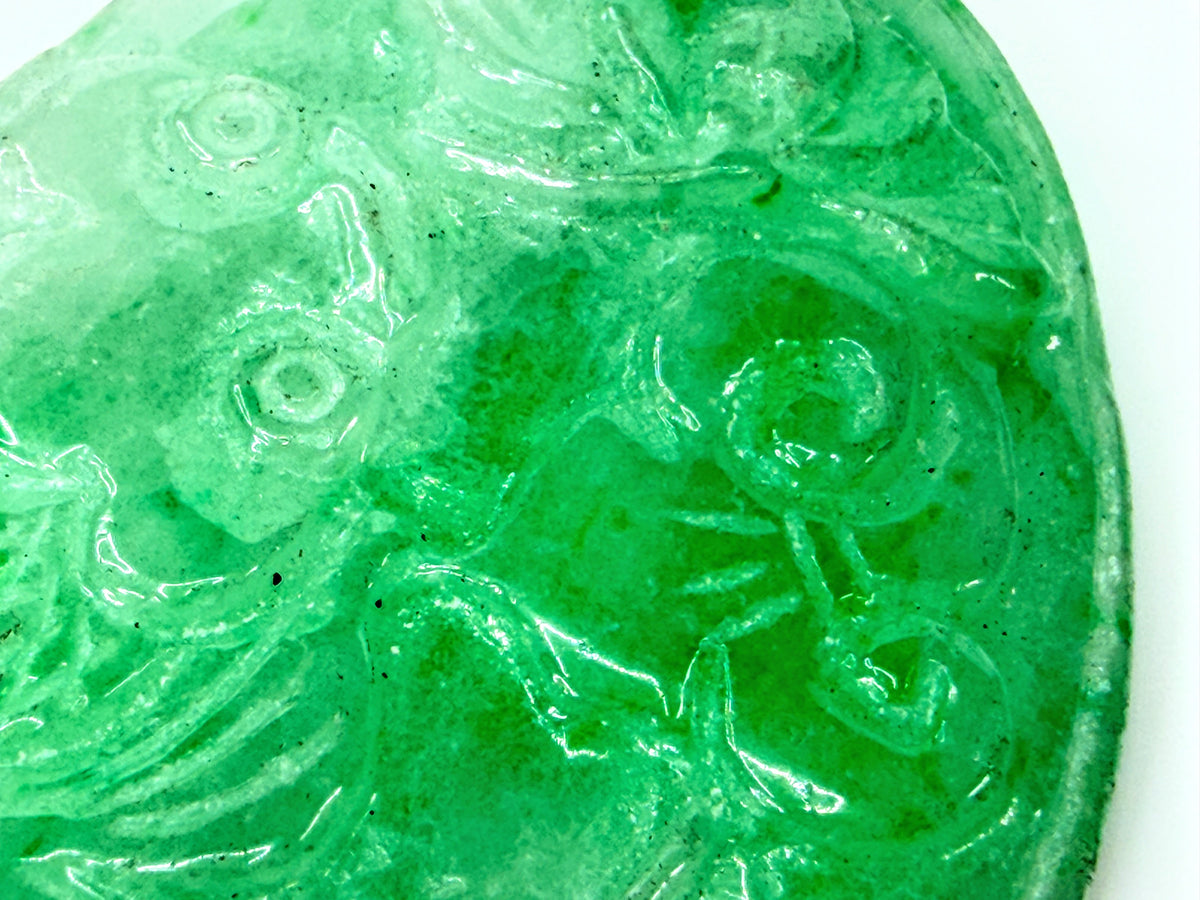 Vintage Carved Green Jadeite Butterfly Floral 14K Gold Pendant 15.8g 60mm JR2191
