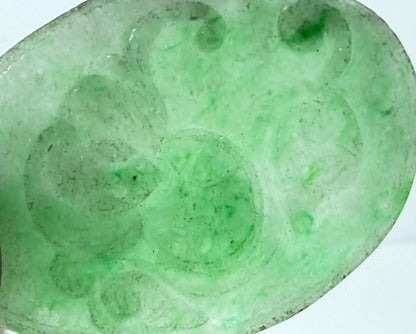 Vintage Carved Green Jadeite Butterfly Floral 14K Gold Pendant 15.8g 60mm JR2191