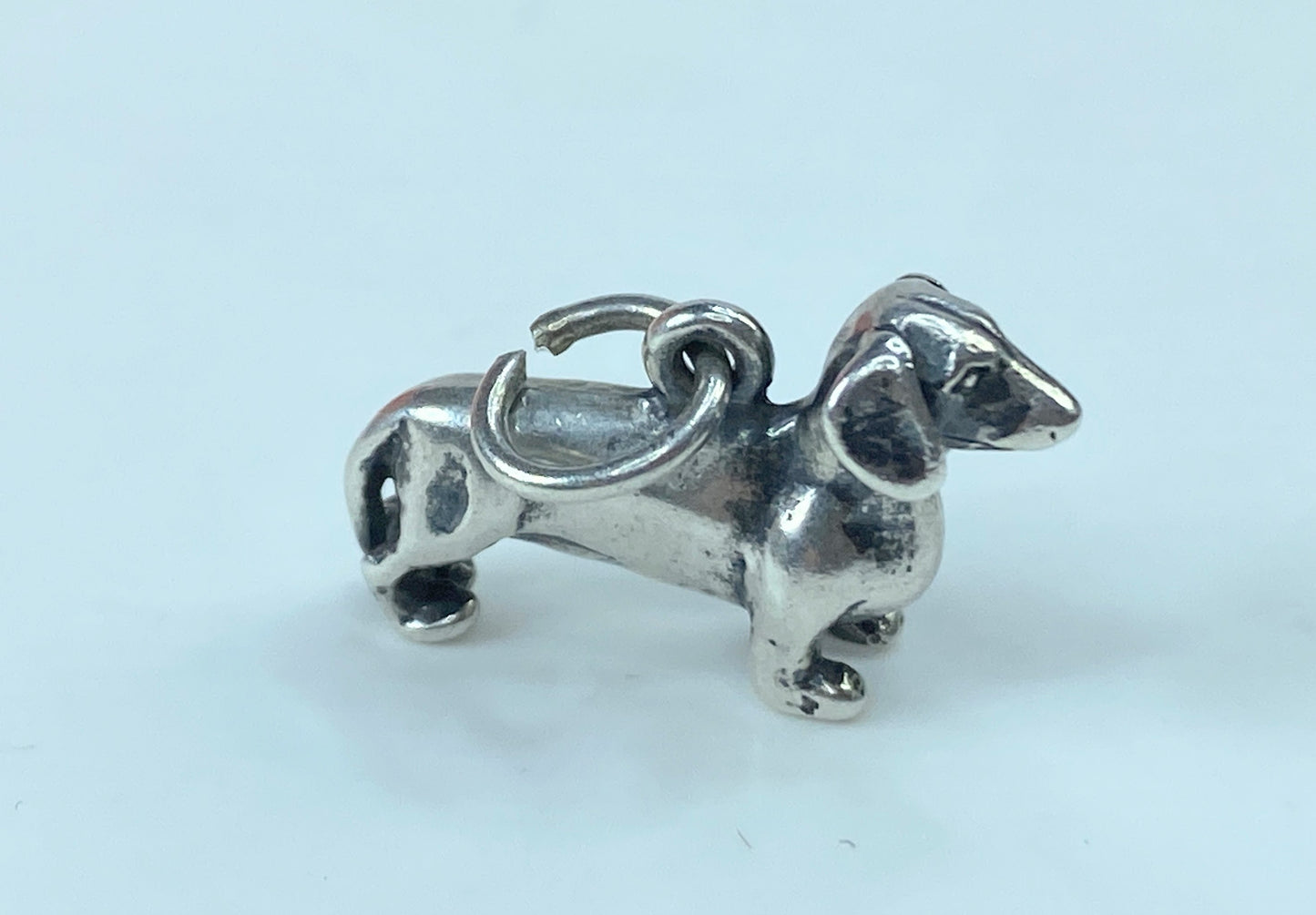 Retired James Avery Sterling Silver Dachshund Dog Pendant Charm w/JA BoxJR851