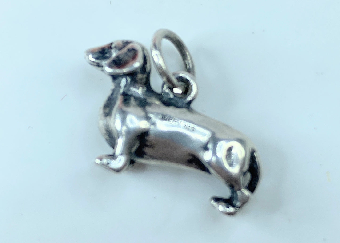 Retired James Avery Sterling Silver Dachshund Dog Pendant Charm w/JA BoxJR851