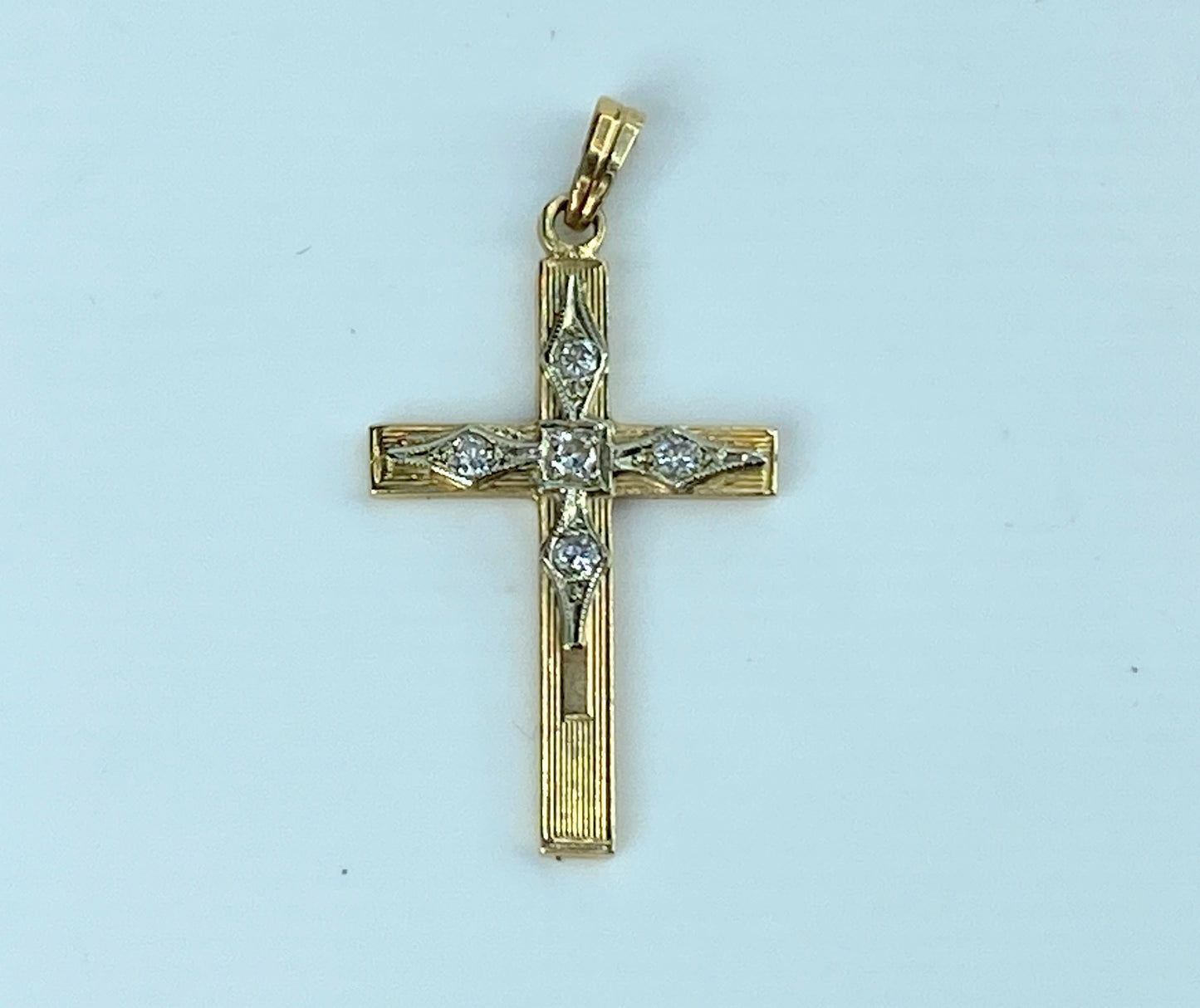 Art Deco 14K gold 0.15ct G/VS2 full cut diamond Cross pendant 1.8g JR9697