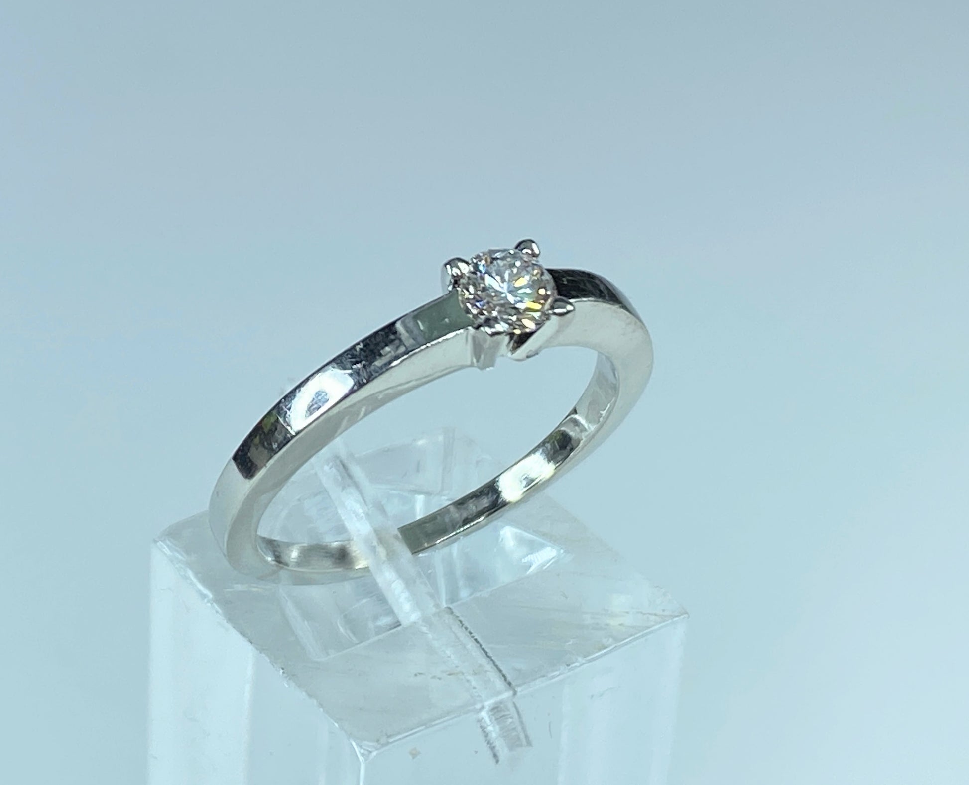 GIA Cartier 1895 Diamond Solitaire Ring in 950 Platinum E VVS1 0.24 CTW