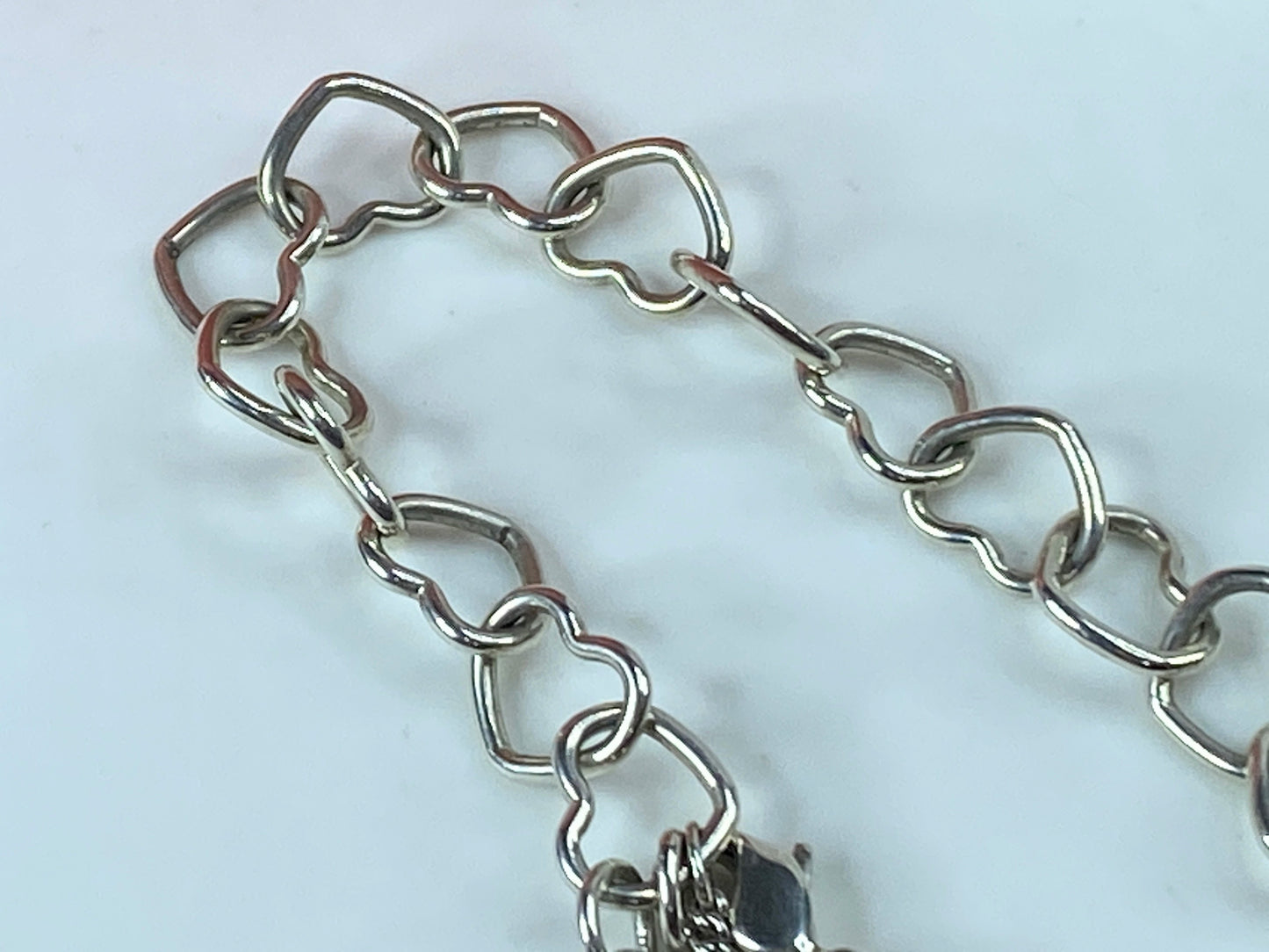 James Avery sterling silver Heart link charm bracelet 10.4g 8.0" JR9615