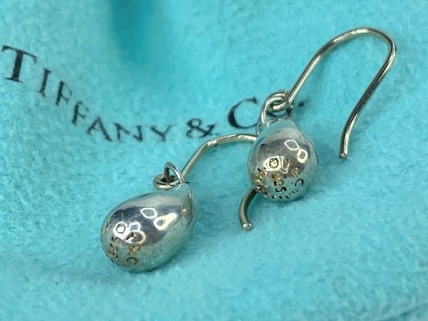 Tiffany & Co Sterling Silver Elsa Peretti Teardrop Earrings 3.9g JR9702