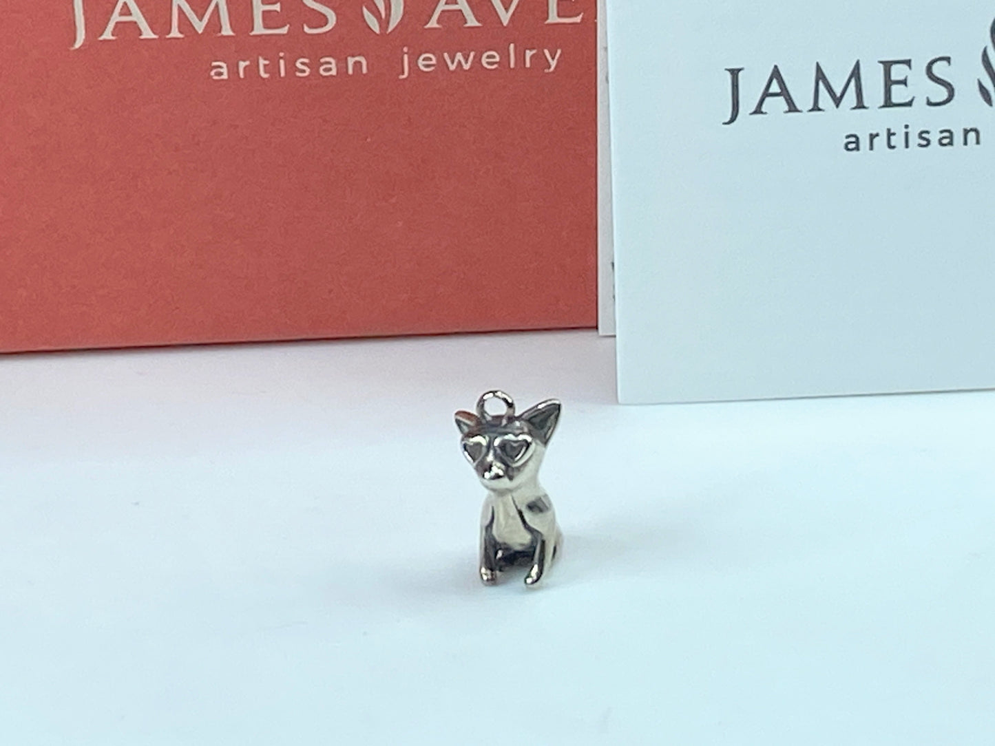 Rare James Avery Sterling "Little Chihuahua" Heart shaped eyes Charm JR861