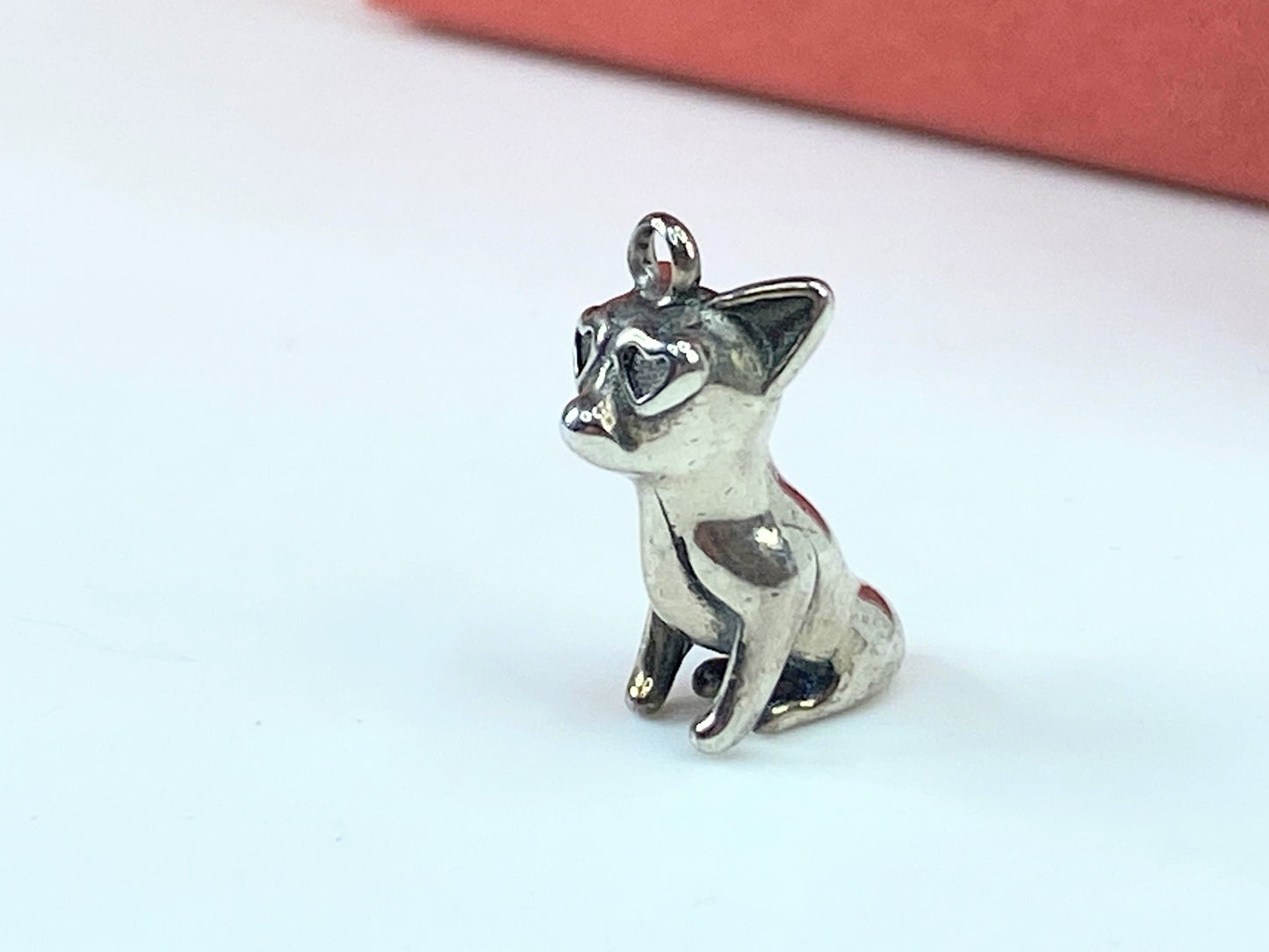 Rare James Avery Sterling "Little Chihuahua" Heart shaped eyes Charm JR861