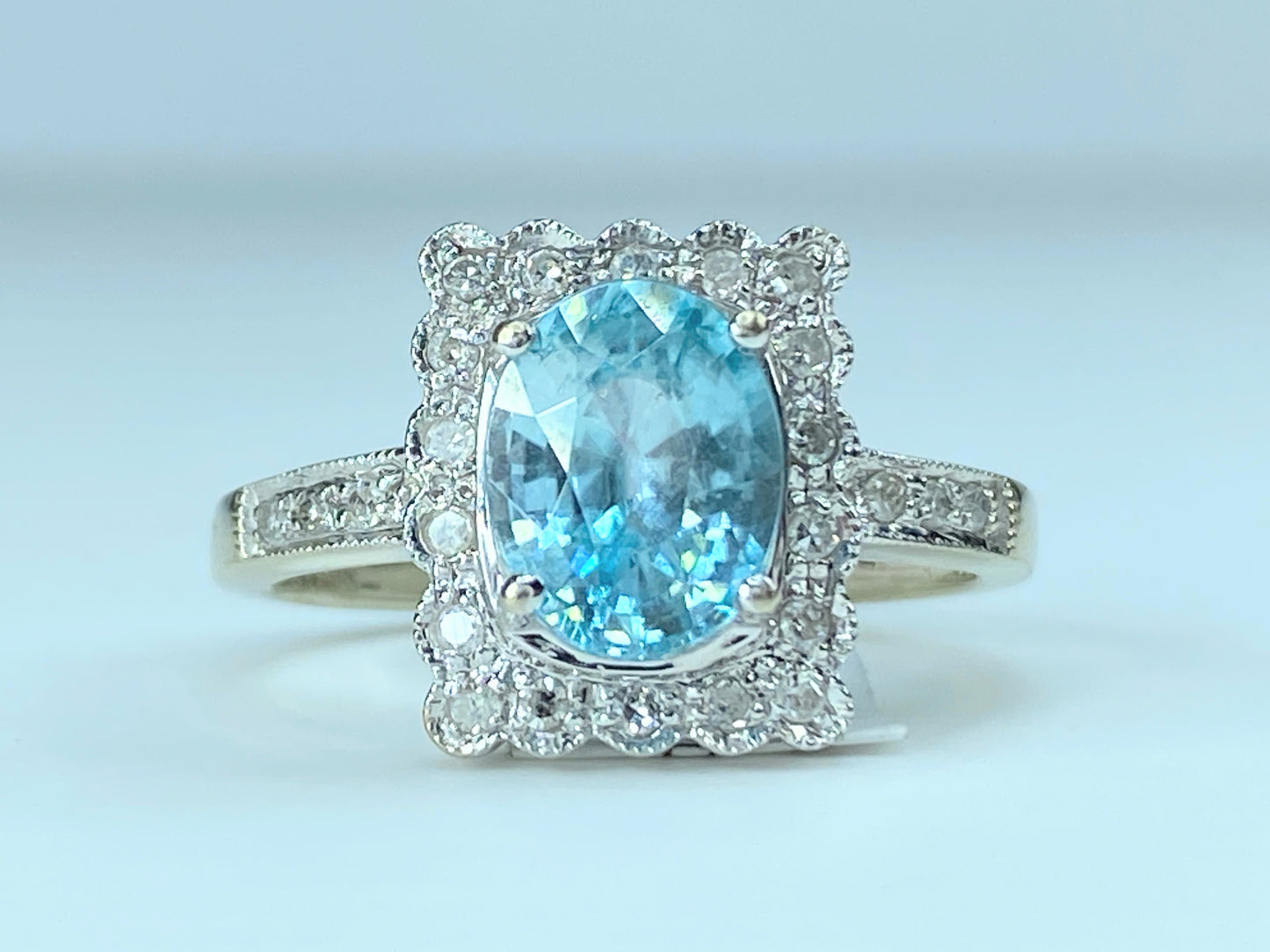 Swiss Blue oval Topaz Diamond 14K bi-tone ring 4.7g s8.25 JR9074