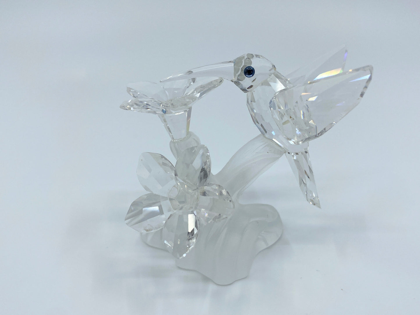 Swarovski crystal hummingbird was part of the “Among Flowers and Foliage” S135