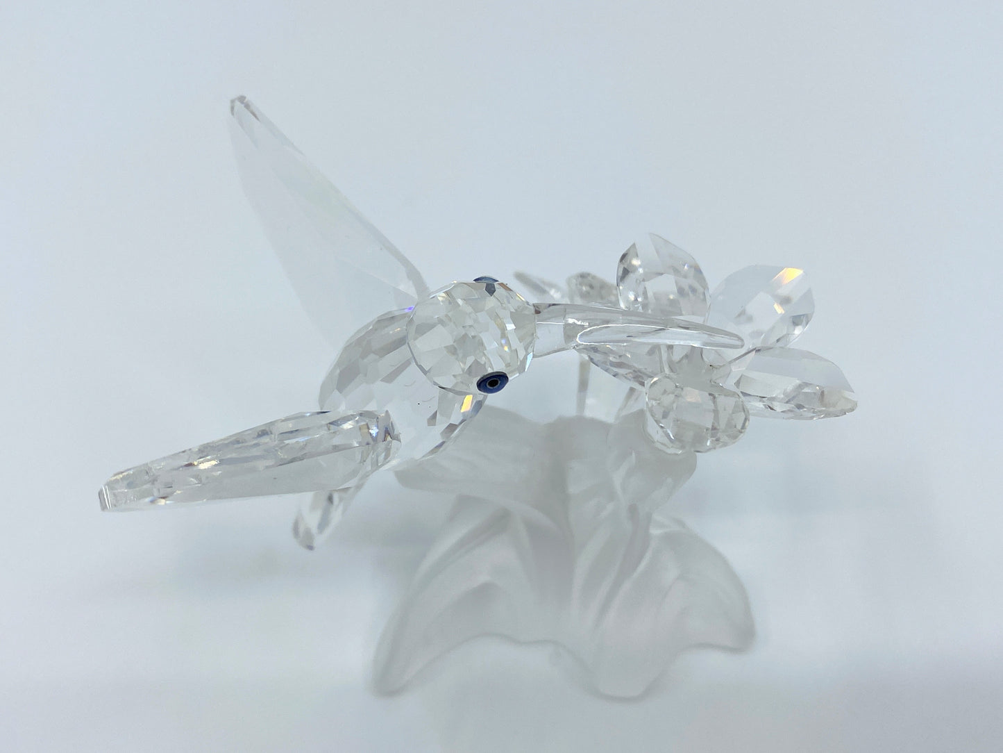 Swarovski crystal hummingbird was part of the “Among Flowers and Foliage” S135