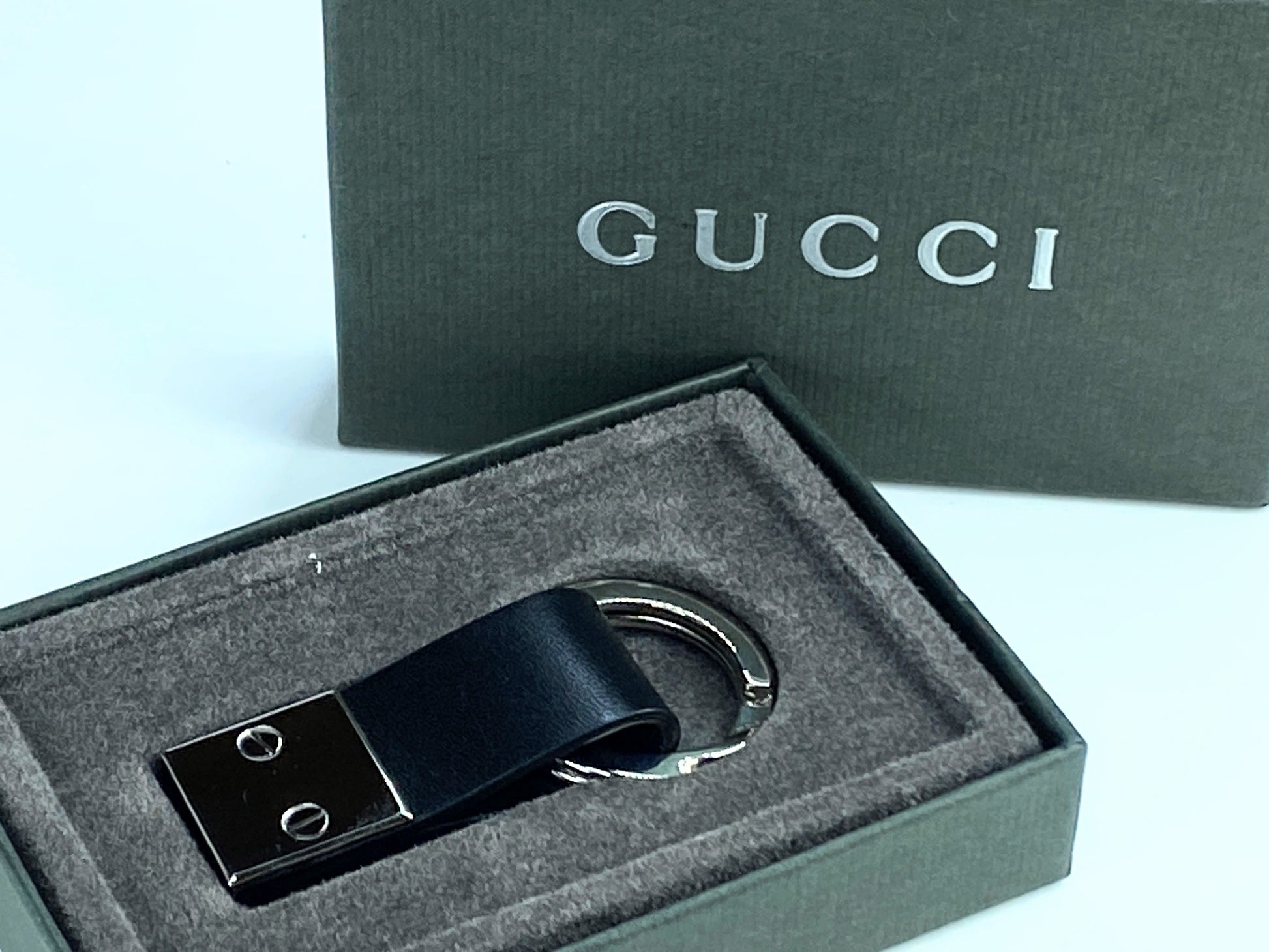 Gucci black Leather silvertone Keyring with original seal and box GS296