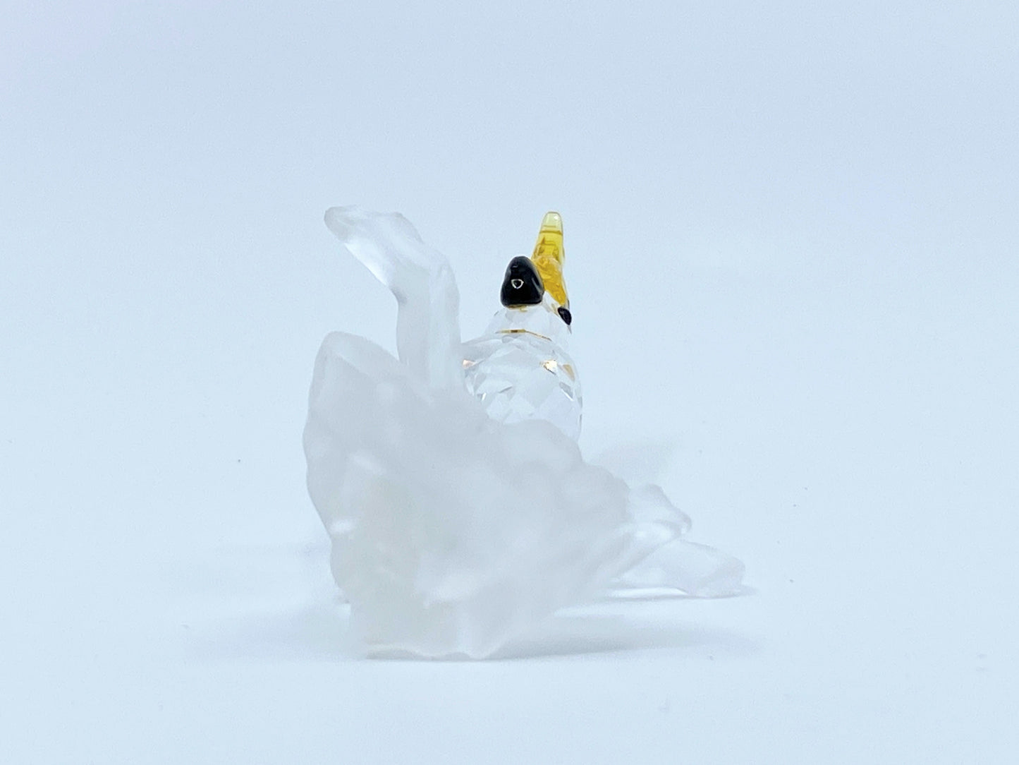 Swarovski Crystal Cockatoo Figurine 3" Feathered Friends Series w/box S139