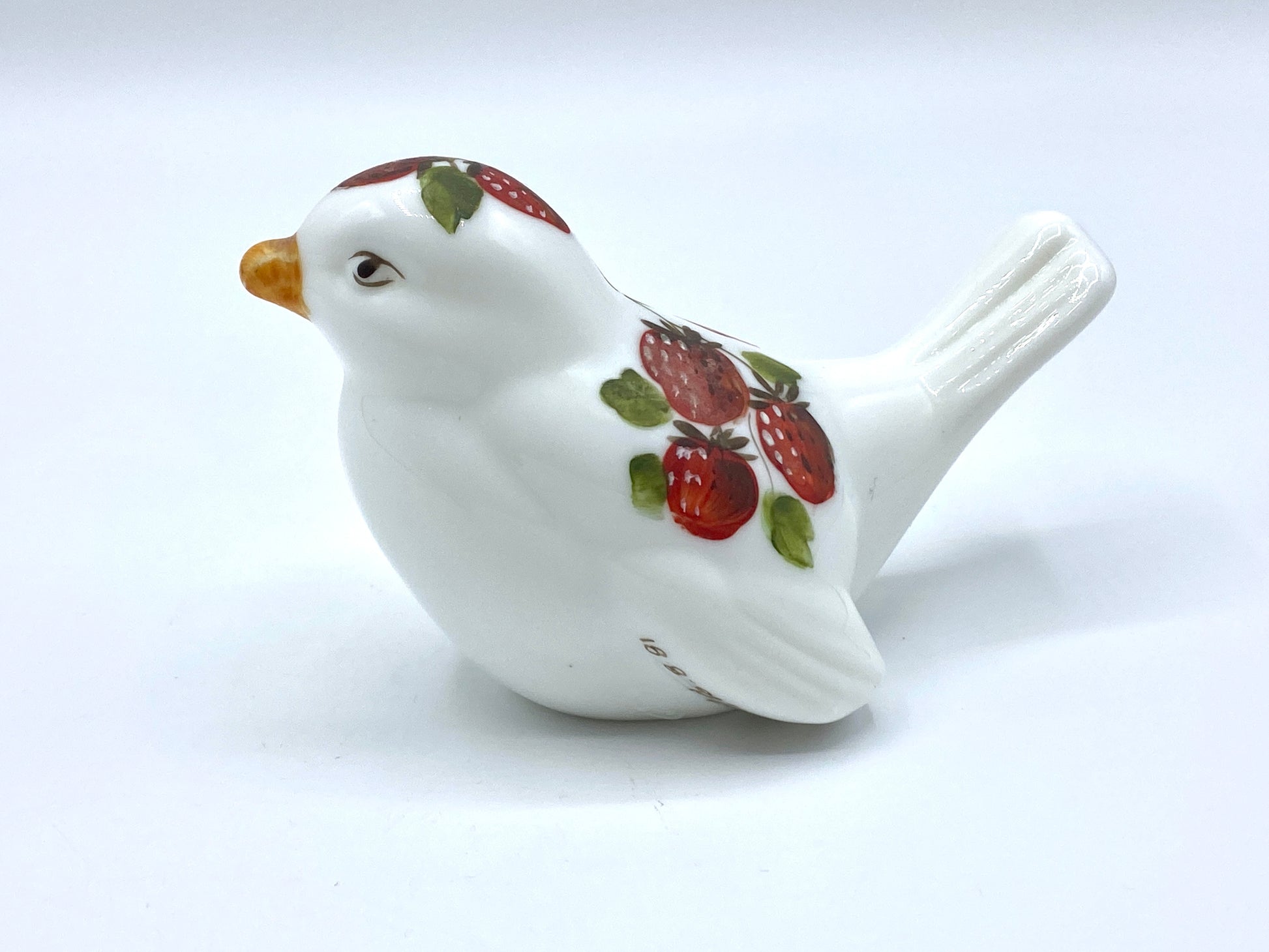 Fenton Summer breeze Strawberry Robin milk glass bird by Laureen Piper