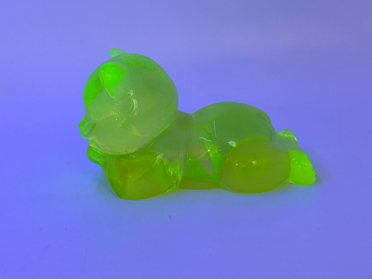 Fenton Vaseline Glass Daydreaming Bear Cub Yellow Opalescent Uranium Glass