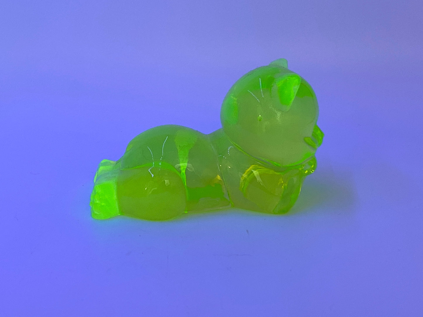 Fenton Vaseline Glass Daydreaming Bear Cub Yellow Opalescent Uranium Glass