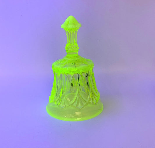 Tall c1980's Fenton Art Glass Bell Topaz Vaseline Iridescent bell