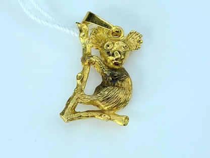 9ct yellow gold  Koala on branch charm pendant JR9085