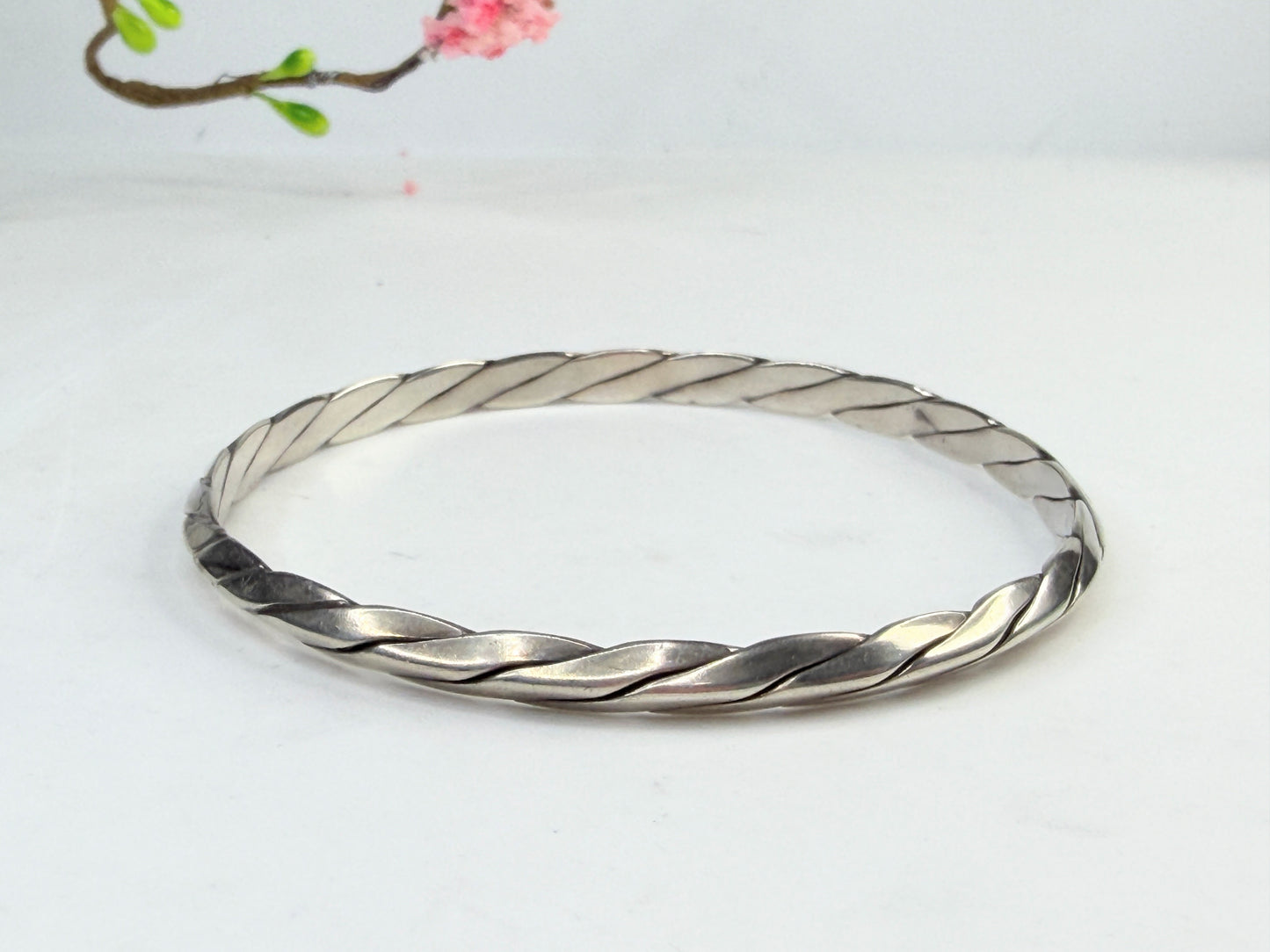 Tiffany & Co. Sterling Silver 5 mm Twisted Rope Bangle Bracelet 8 Inches JR1424