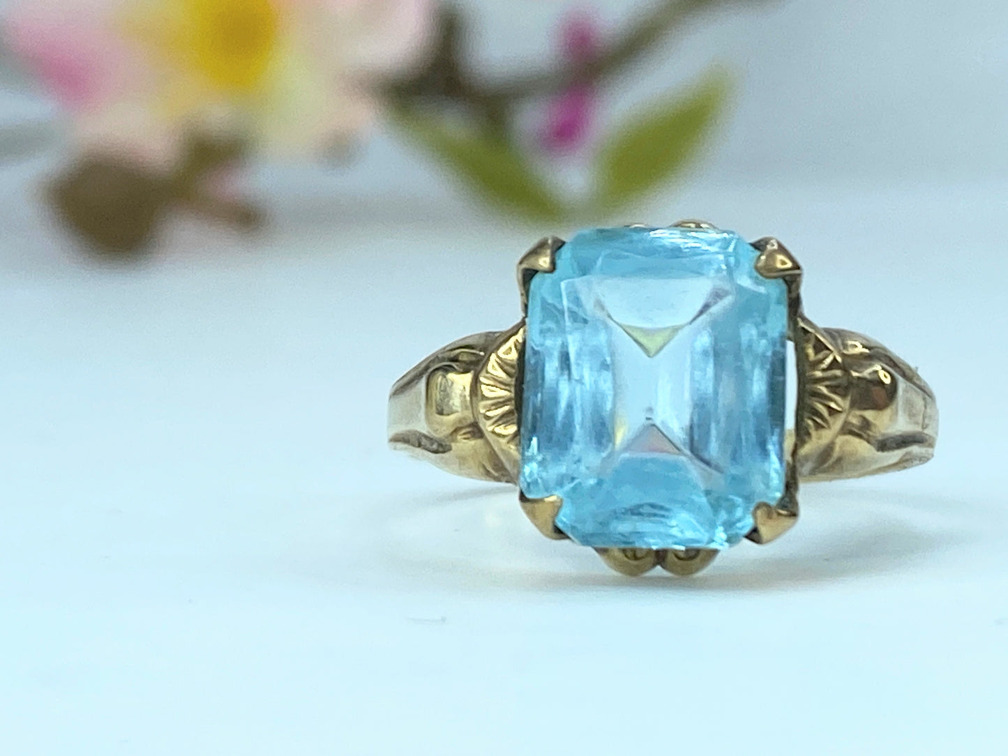 10K yellow gold Art Blue solo stone ring 2.5g s7.5 JR9742