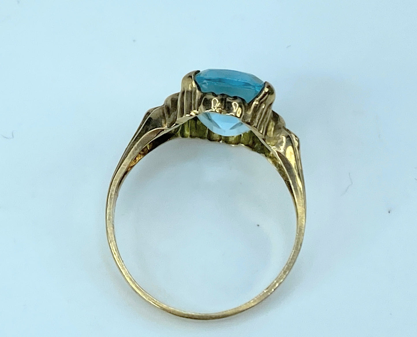 10K yellow gold Art Blue solo stone ring 2.5g s7.5 JR9742