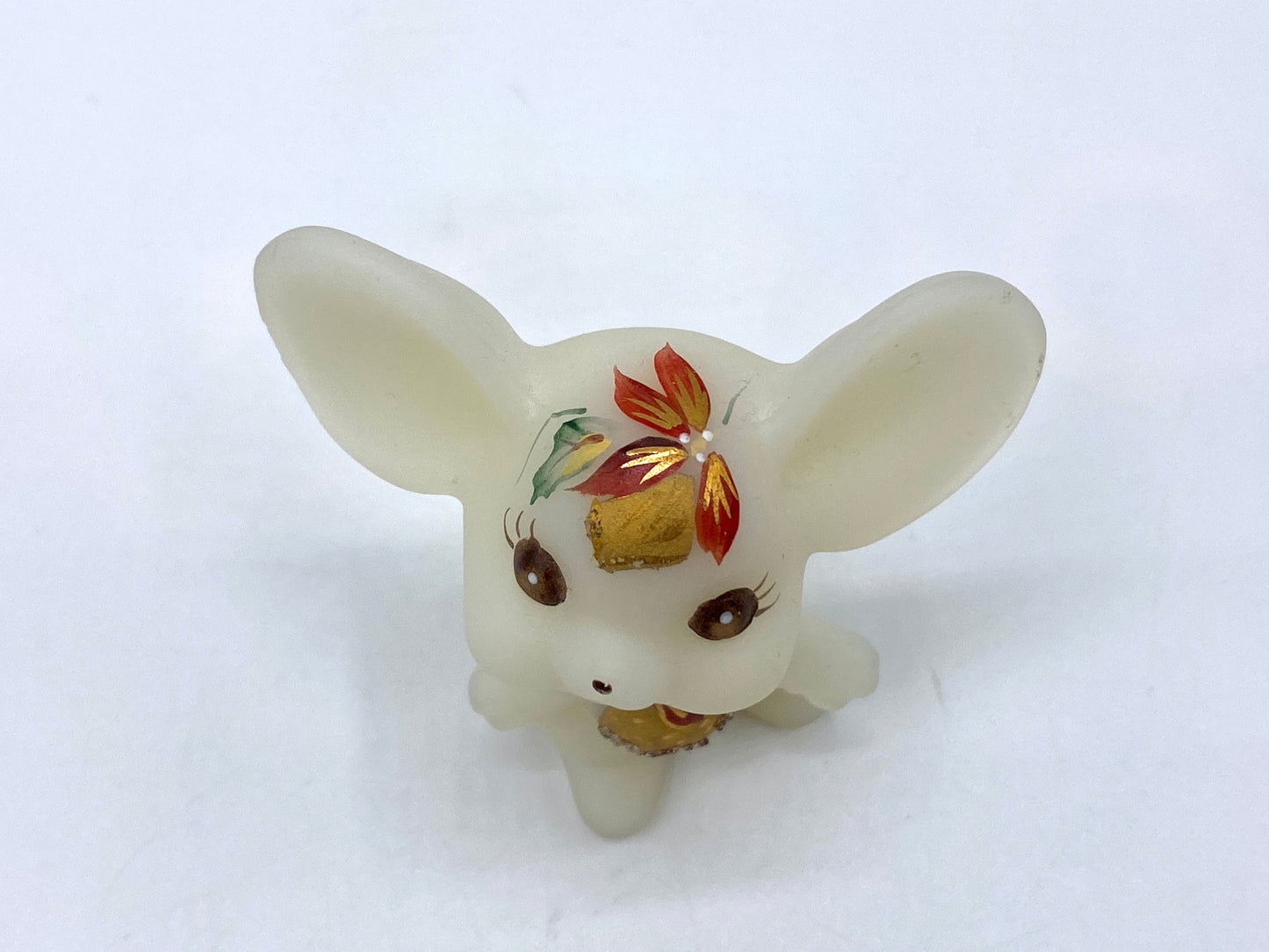 Fenton Poinsettia Opal Satin Glass X'Mas Golden outfit Mouse T. Kelley