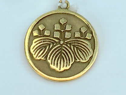 Family Crests of Japan Samurai Family Crests Paulownia Crest in 14K JR9091