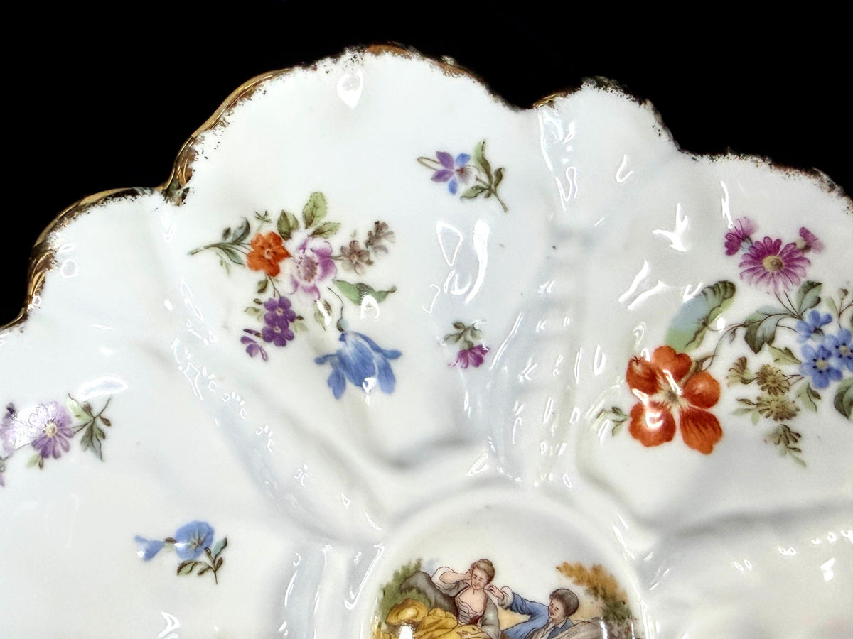 Antique C.M. Hutschenreuther Hohenberg Bavaria Porcelain 9.5" Oyster Plate A1257