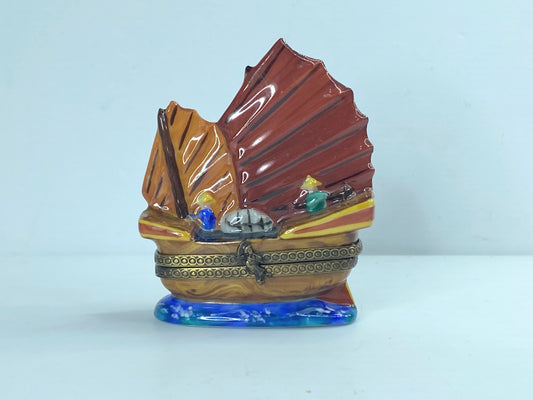 Chanille Limoges Peint Main Trinket Box Chinese Junk Ship #33 2 5/8" A354