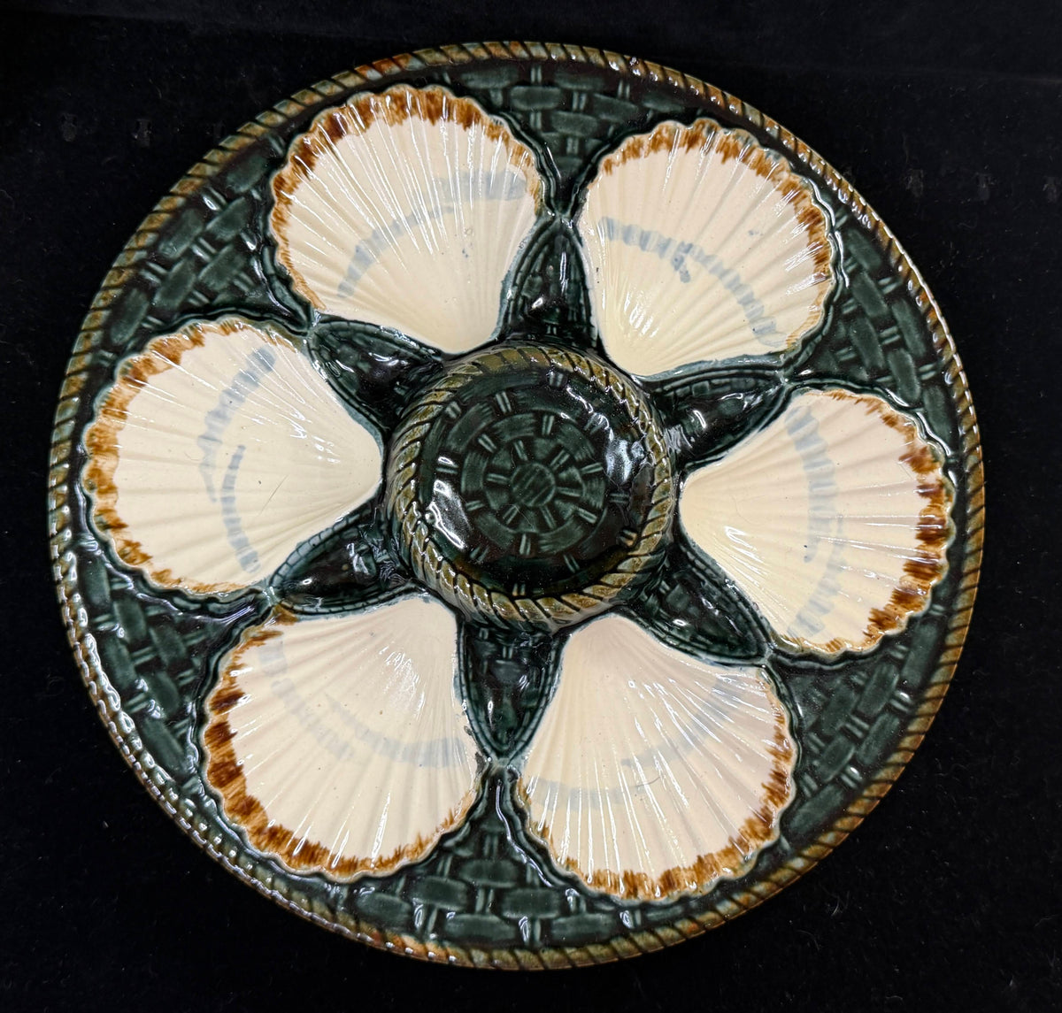 Saint Clement French Majolica Green Basketweave Oyster Plate A1258