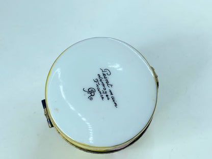 G.R. Yellow Hat Box w/ Pink Ribbon Peint main Limoges Trinket France 1 3/4" A356