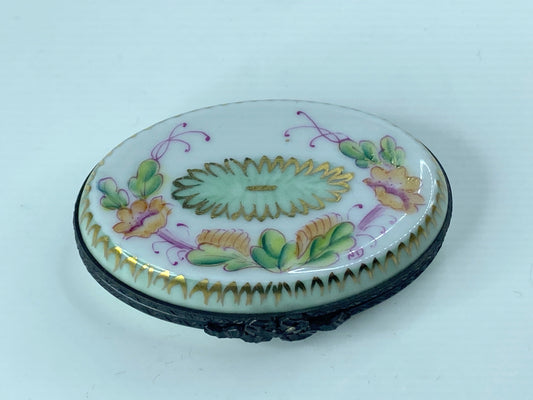 Exquisite M.D Limoges Peint Main oval Cactus gold gilt box 2 5/8"x 2" A364