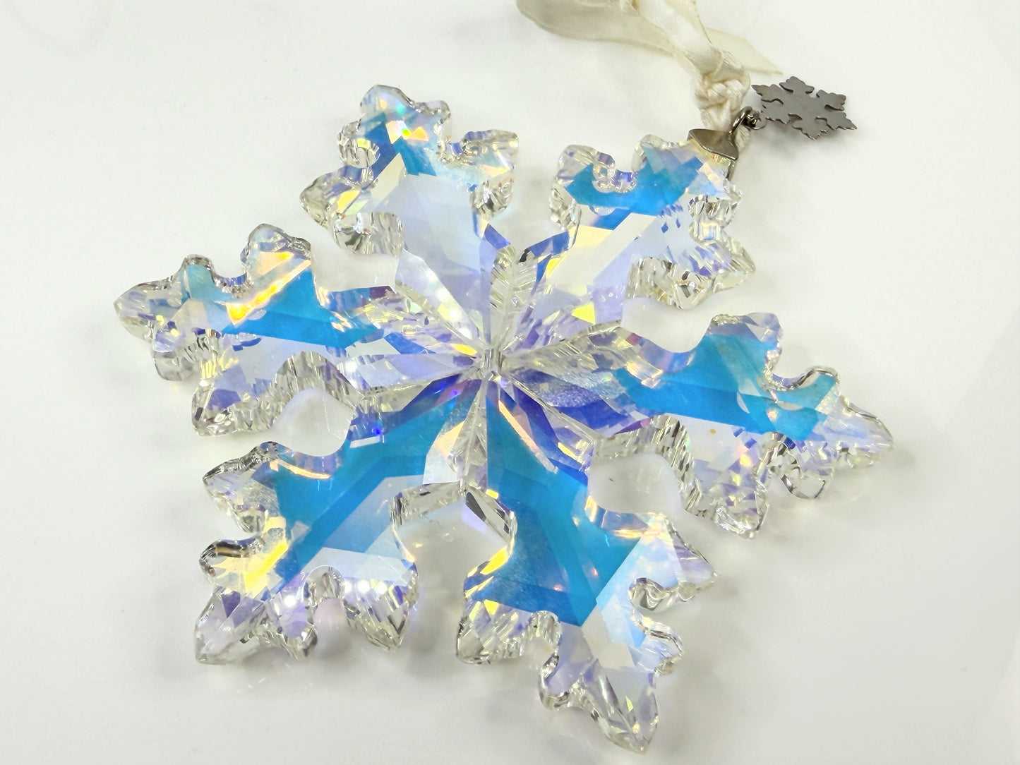 SWAROVSKI Crystal 2016 25th Anniversary Snowflake Christmas Ornament  XN93
