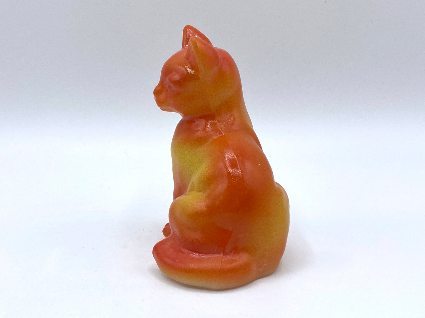 Fenton Art Glass HP sitting cat vibrant Orange Pumpkin yellow color 3.75"