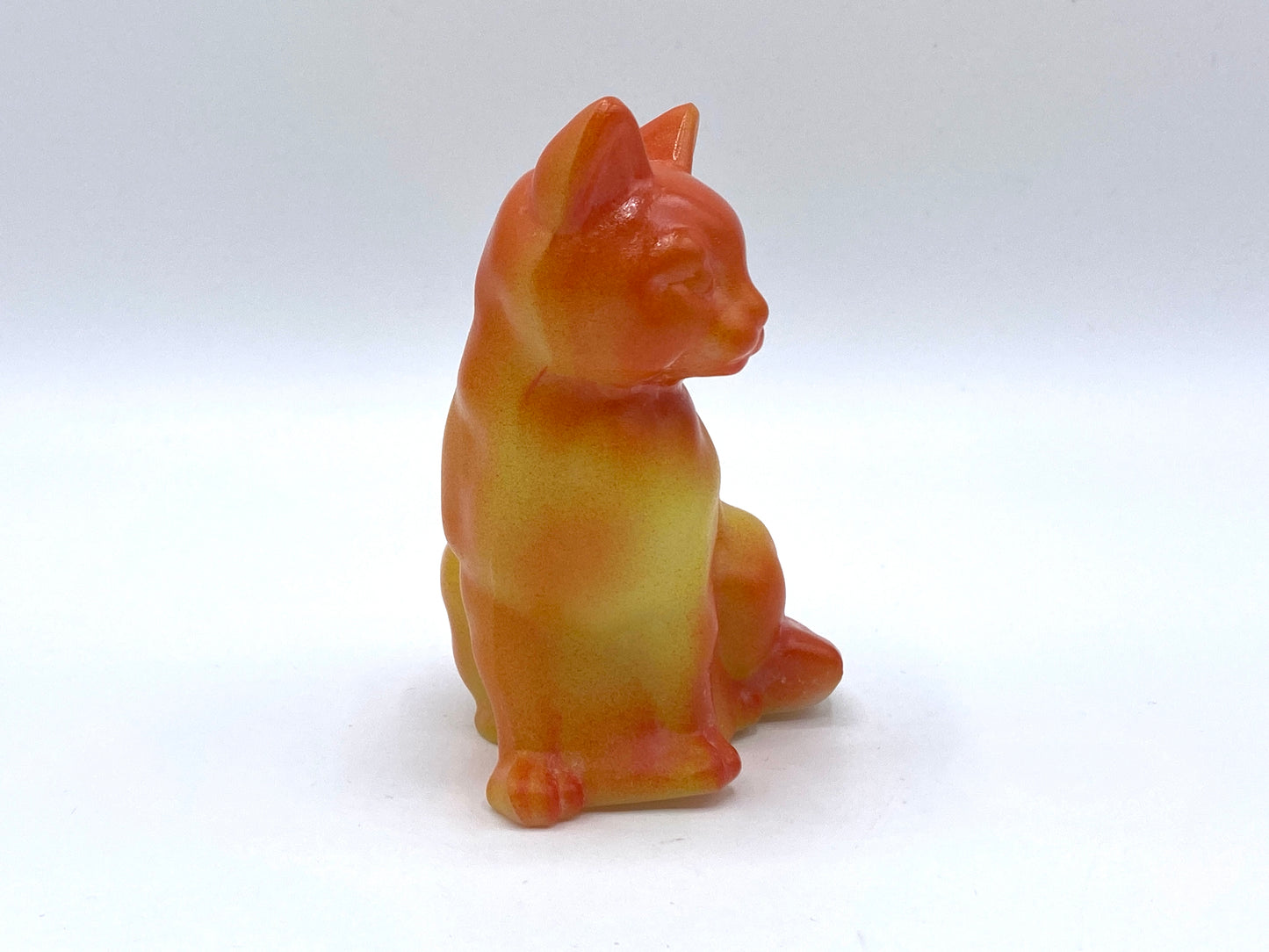 Fenton Art Glass HP sitting cat vibrant Orange Pumpkin yellow color 3.75"