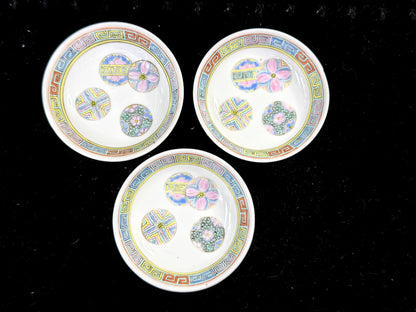 Antique Chinese Famille Rose Porcelain Small Dishes Qianlong Mark Set of 3 A1207