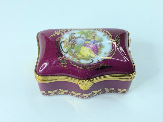 Limoges Castel France Porcelain Flower Trinket Box 2.5" A375