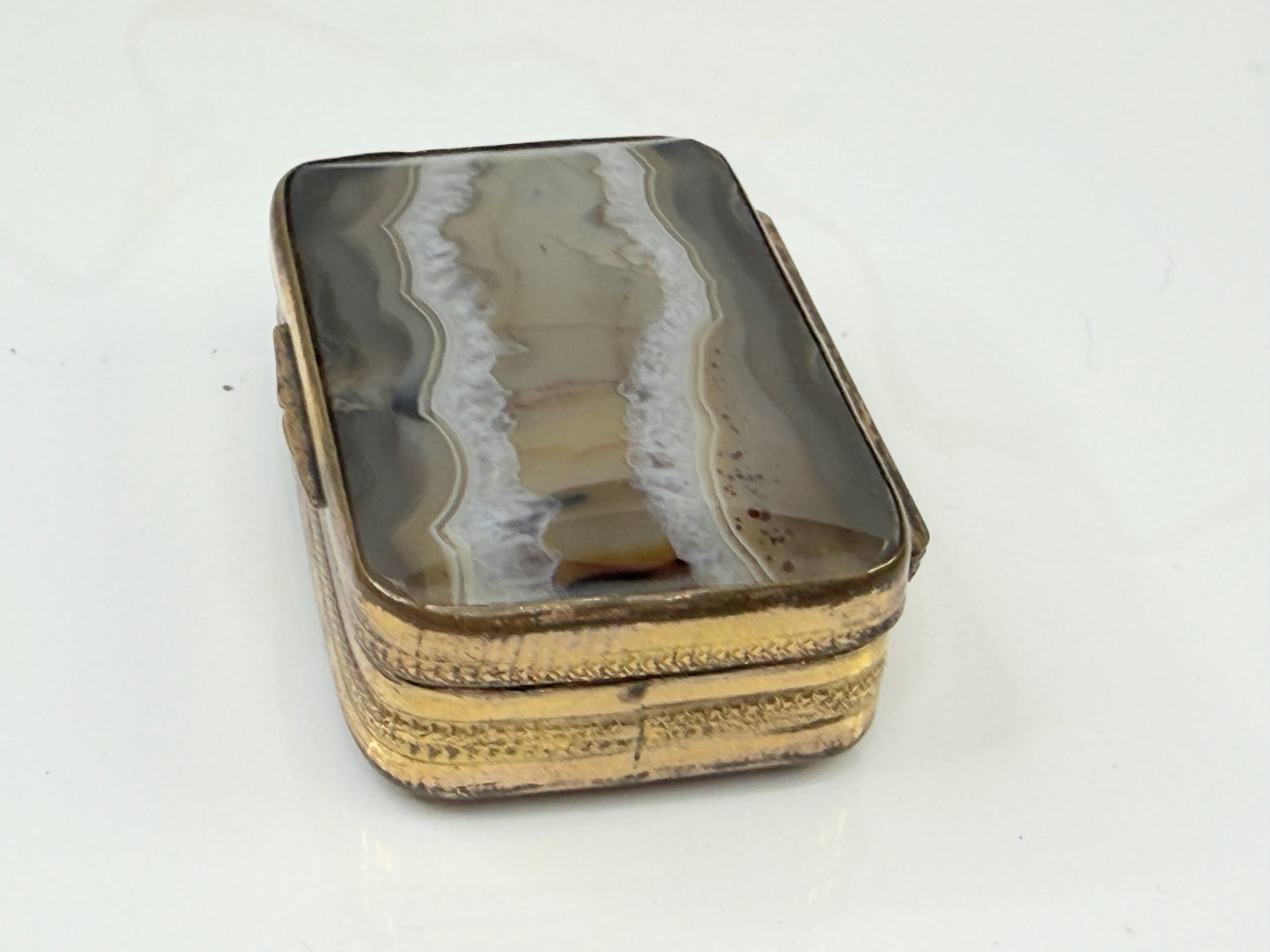 Antique British Scenic Agate Gilt Snuff Box SS211