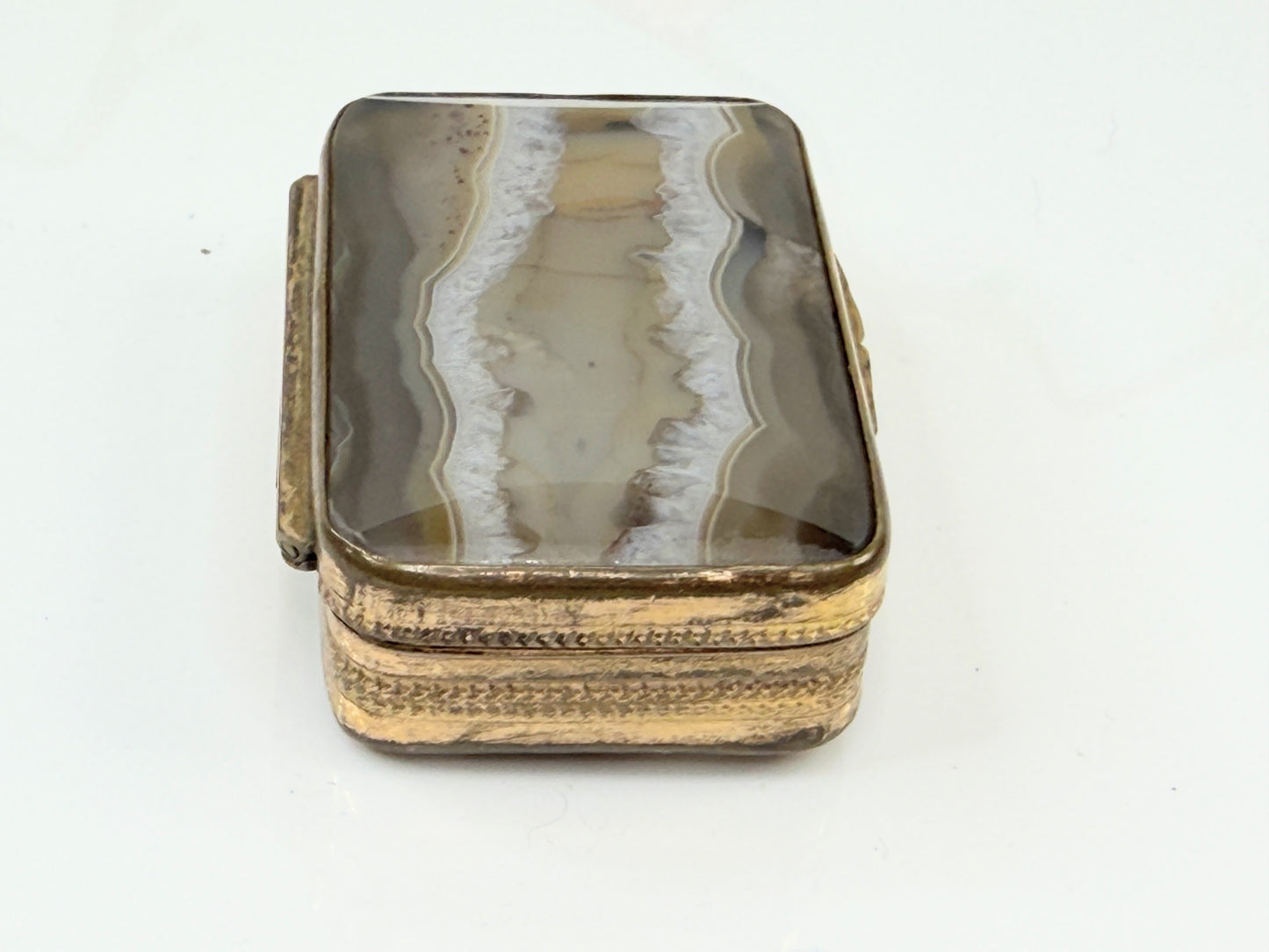 Antique British Scenic Agate Gilt Snuff Box SS211