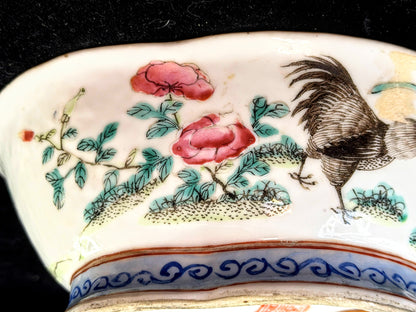 Antique Chinese Tongzhi Rooster Famille Rose Lobed Bowl Clay Seal A1276