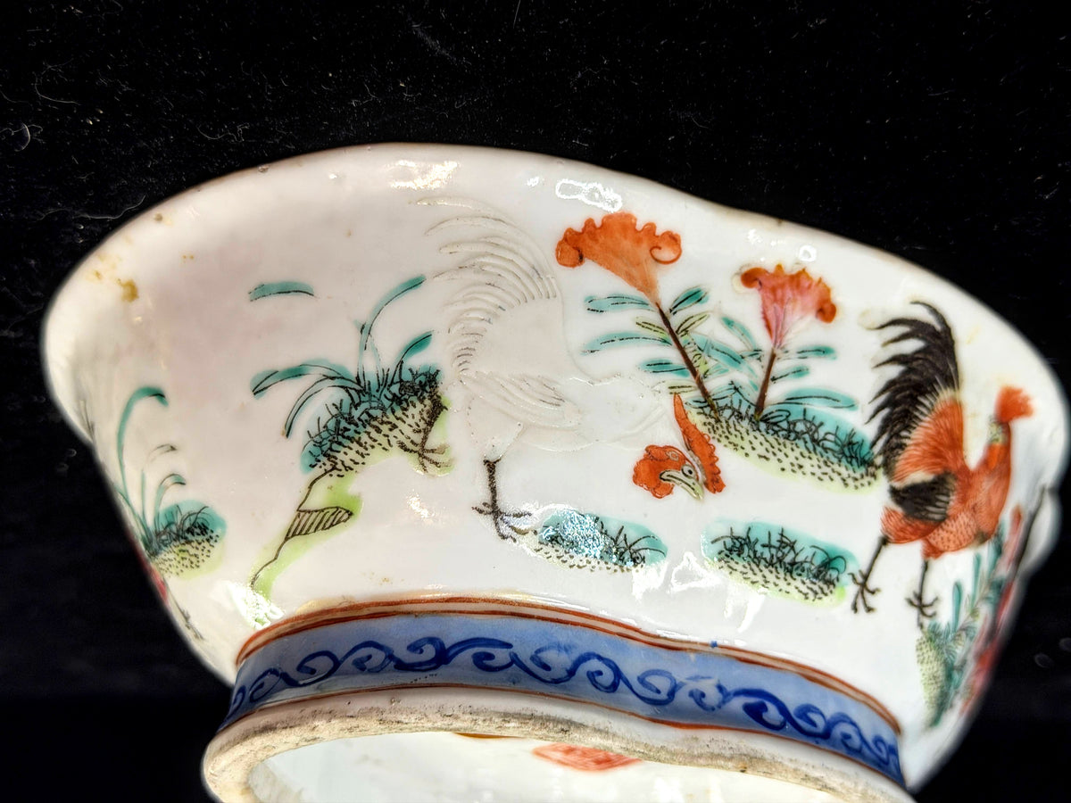 Antique Chinese Tongzhi Rooster Famille Rose Lobed Bowl Clay Seal A1276