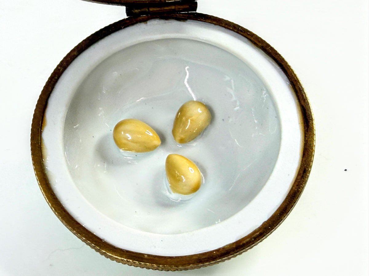 Vintage Limoges France Peint Main Lovebirds Porcelain Trinket Box Eggs 1047