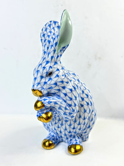 Vintage Herend Hungary Blue Fishnet Bunny Rabbit Paws Up 15307 A1048